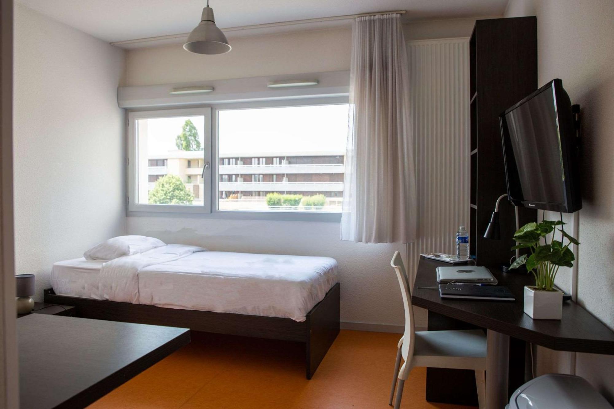 Comfort Aparthotel Besancon Hauts Du Chazal Exterior photo